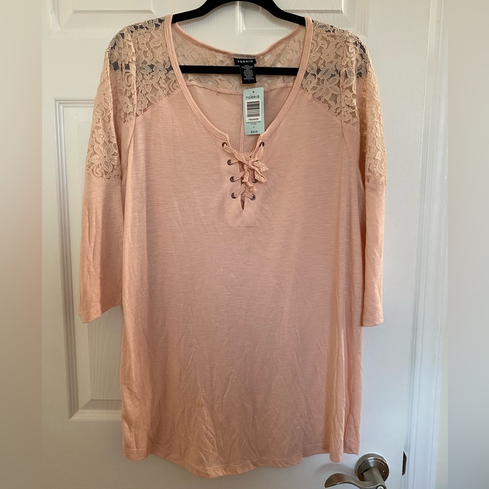 Torrid Size 2 Women’s Top - Brand New